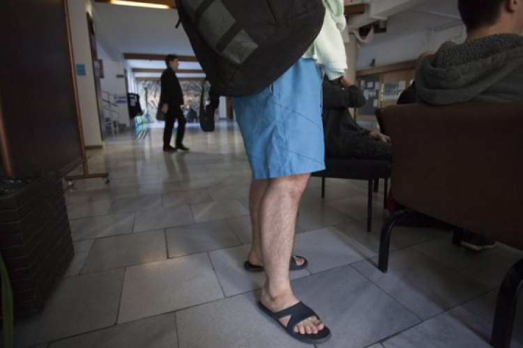 Tiltakozás a Kaposvári Egyetem öltözködési szabályai ellen