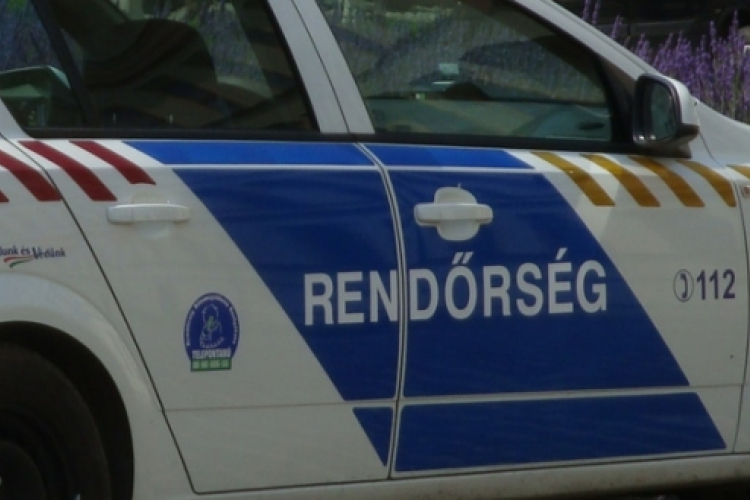 Saját édesanyját rabolta ki