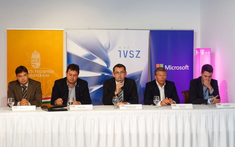 Appra magyar! - Mobilalkalmazás-fejlesztő versenyt indítanak