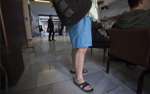 Tiltakozás a Kaposvári Egyetem öltözködési szabályai ellen