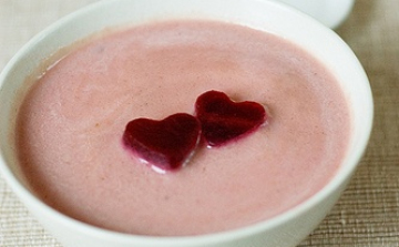 Hideg tejszínes céklaleves