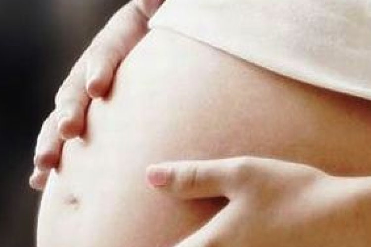 Rendelet készül a várandós-gondozásról