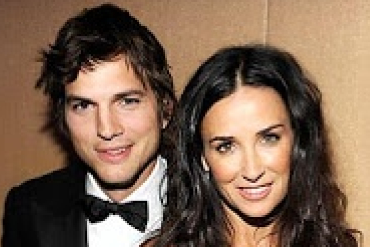 Elkezdődött 2013 legcsúnyább válása!