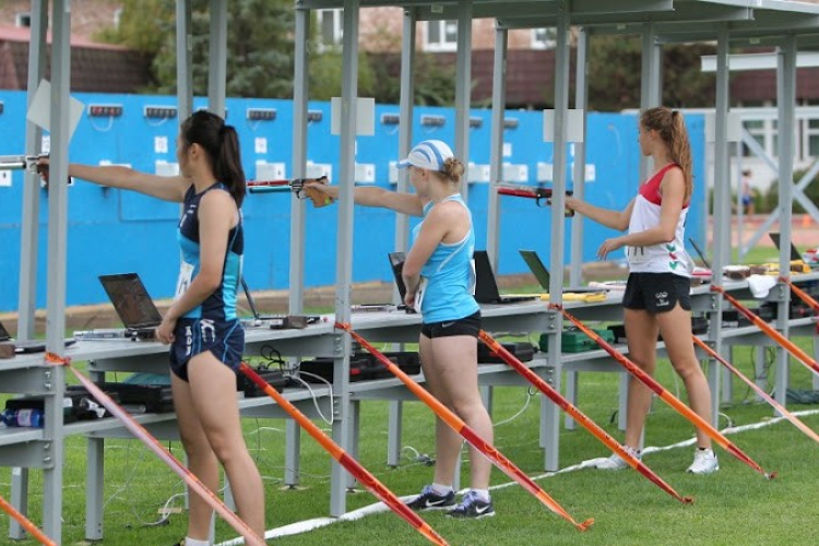 Öttusa-vb - Ezüstérmes a magyar női váltó