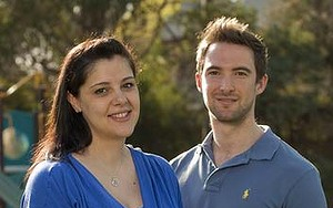 Petefészekszövet hasfalba történő átültetése után ikreket vár egy ausztrál kismama