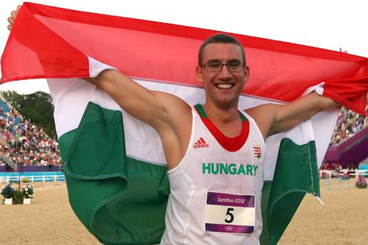 Öttusa Eb - Marosi Ádám és a csapat arany-, Kasza Róbert ezüstérmes