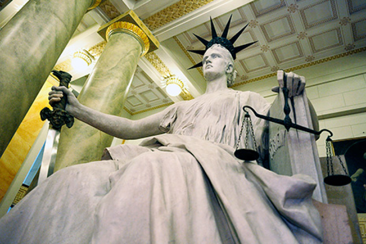 Kártérítést kap egy átnevelő tábort megjárt kínai nő