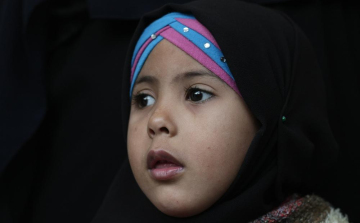 18 éves koráig hatvanszor ment férjhez