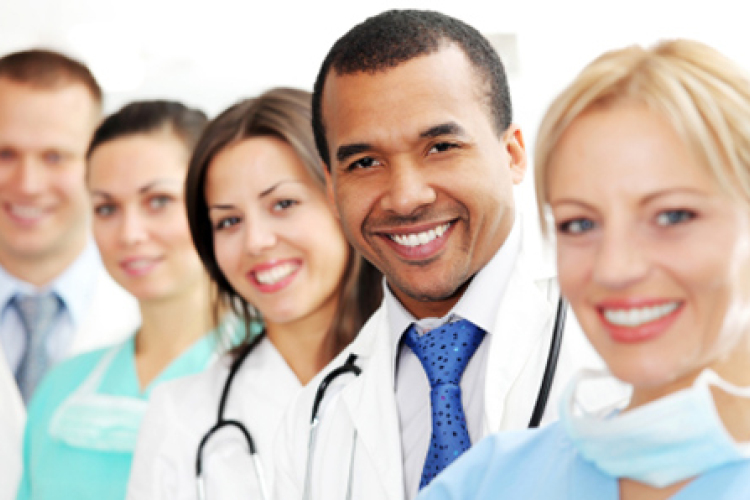 Bejelentették: 95 ezer dolgozó kap béremelést szeptembertől