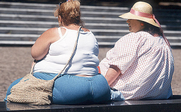 A kövérek hajlamosabbak a fejfájásra?