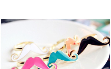 Bajuszmánia: ékszerkészítés házilag