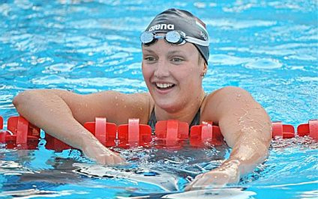 Rövidpályás úszó Vk - Hosszú változatlanul az élen