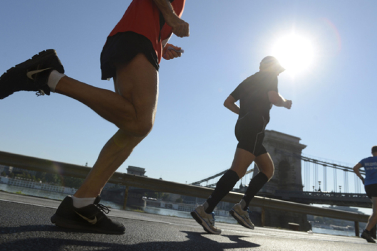Meghalt egy versenyző a budapesti félmaratoni futóversenyen