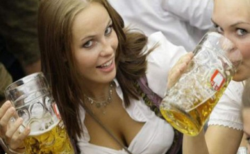 Tíz euró alatt marad a sör ára az Oktoberfesten