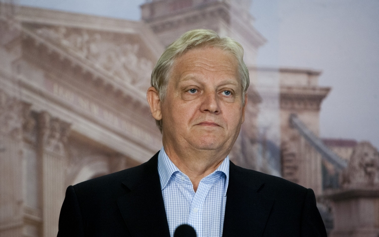 Tarlós: magyar kézbe kerülnek a közművek 