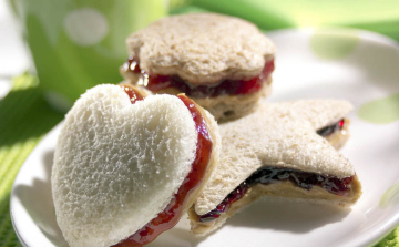 Kattints! Receptkönyv a közösségi oldalon