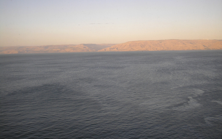 Rejtélyes kőépítményt találtak régészek a Kineret-tó mélyén Izraelben