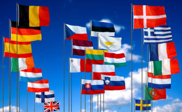 Egyiptomi fordulat - Az EU nem támogatja a katonai beavatkozást a politikába