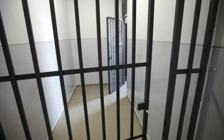 Leáldozhat a fémtolvajoknak?