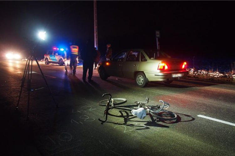 Halálra gázoltak egy kerékpárost Kecskemét közelében
