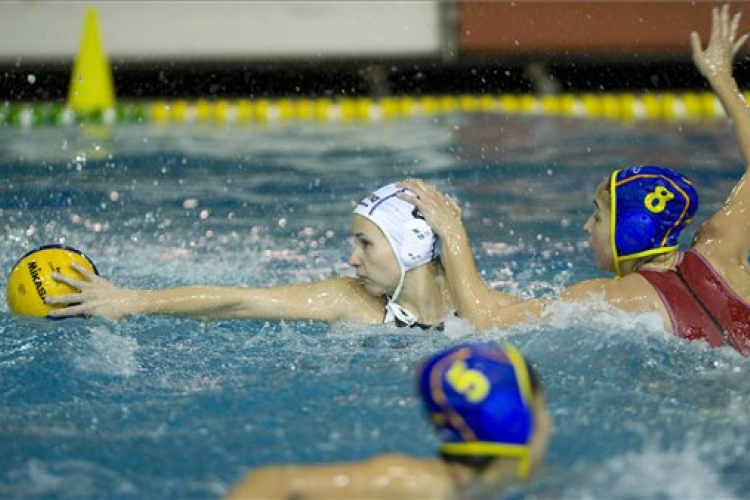 Női vízilabda Világliga - Továbbjutást érő magyar győzelem