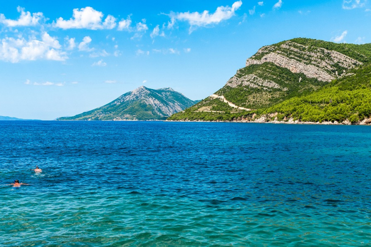 Elmaradtak a júliusban várt tömegek a horvát tengerparton