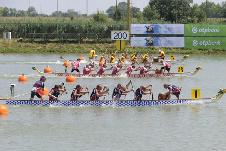 Sárkányhajó-vb - Két érem szombaton