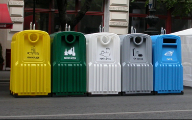 Visszavigyük a palackot, vagy a konténerbe?