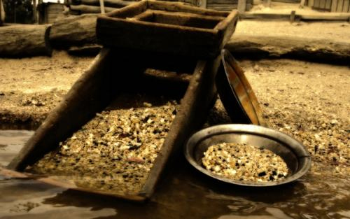 Verespatak kész aranybánya lenne a románoknak 