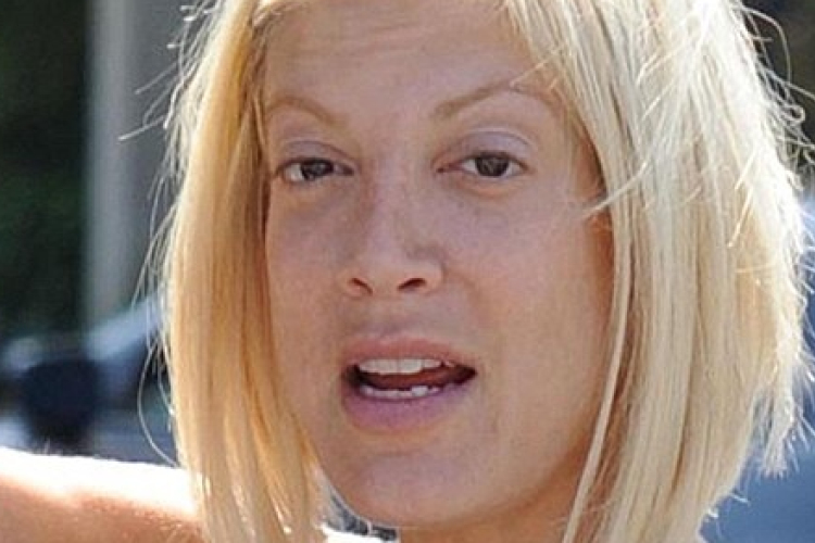 Tori Spelling borzasztó formában...